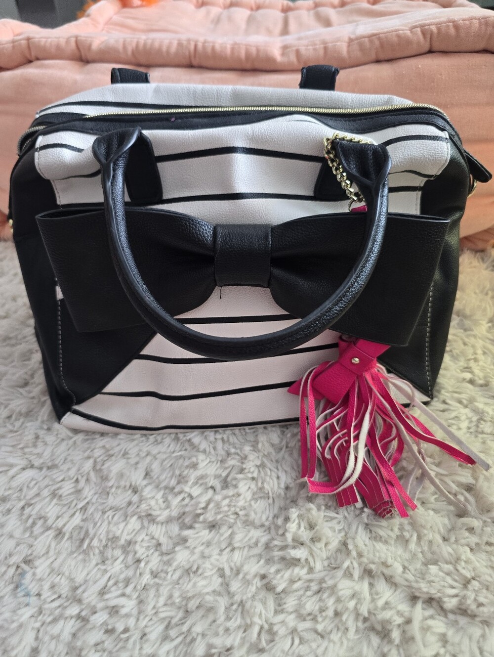 betsey johnson purse